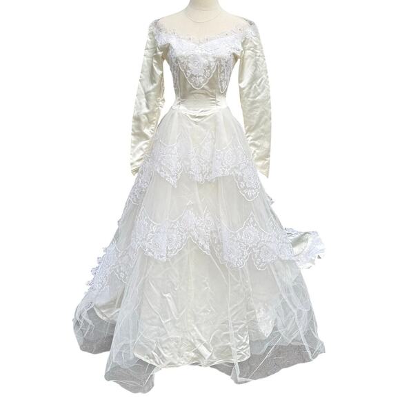 Sylvia Ann Dresses & Skirts - Vintage 50s Women's XS Wedding Dress Satin Lace Wedding Dress Chapel Train